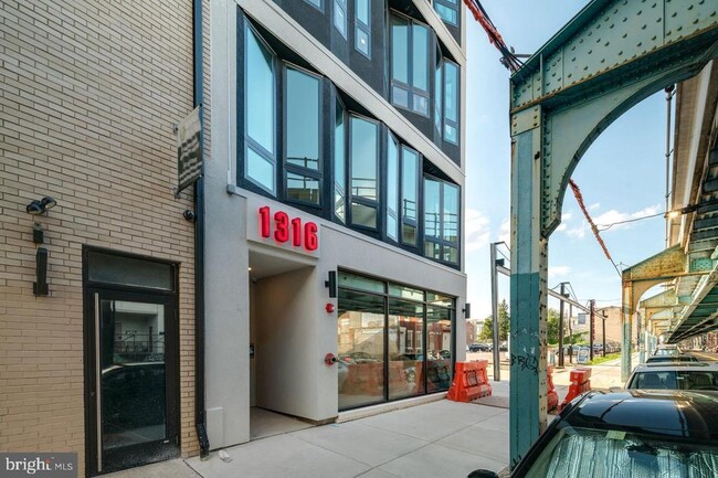 property at 1316 N Front St