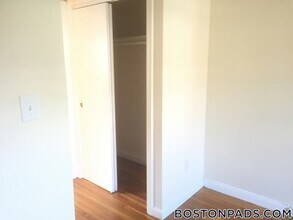 109 Brainerd Rd, Unit 4 in Boston, MA - Building Photo - Building Photo