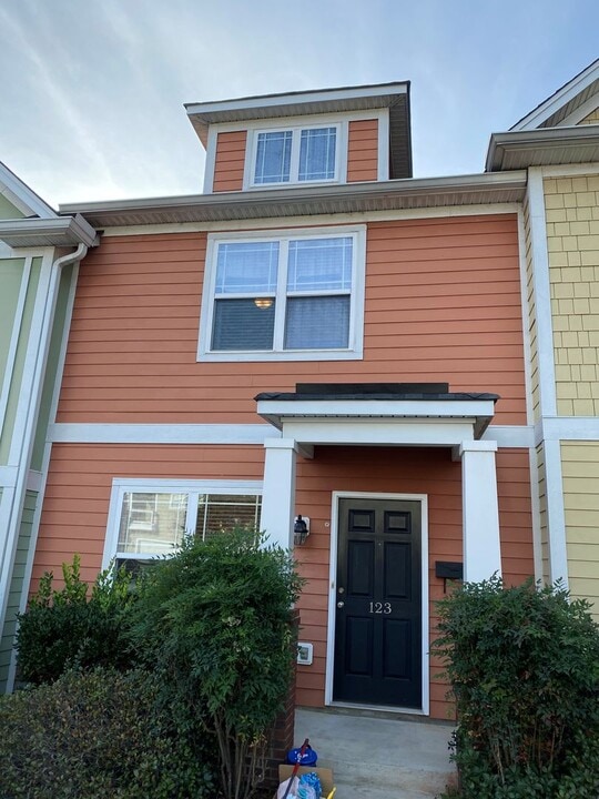 123 Arsenal Academy Place in Columbia, SC - Building Photo
