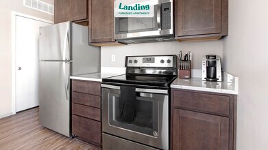 3024 Harney St-Unit -405.997680 in Omaha, NE - Building Photo - Building Photo
