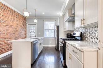 635 S Lehigh St in Baltimore, MD - Building Photo - Building Photo