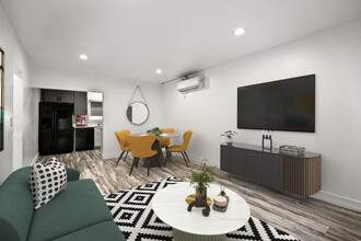 2743 Fairmount St. in Los Angeles, CA - Building Photo - Building Photo
