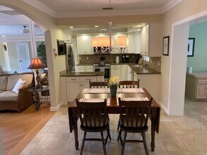 535 Flamevine Ln in Vero Beach, FL - Building Photo - Building Photo