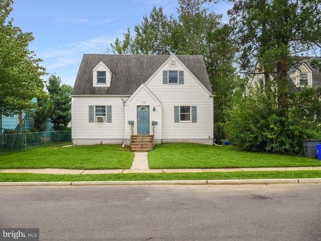 1116 Center Ave, Unit A