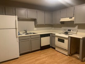 121 Arcadia Ln in Oak Ridge, TN - Building Photo