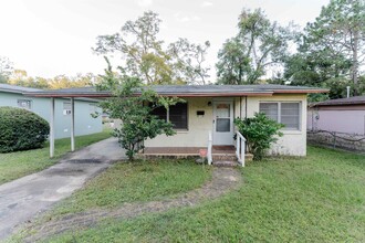 1109 Calloway St in Tallahassee, FL - Building Photo - Building Photo