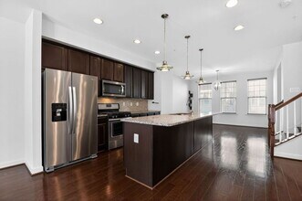 7419 Wood Mdw Wy in Lanham, MD - Building Photo - Building Photo