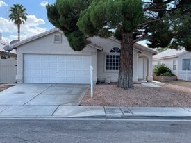 7125 Overhill Ave in Las Vegas, NV - Building Photo