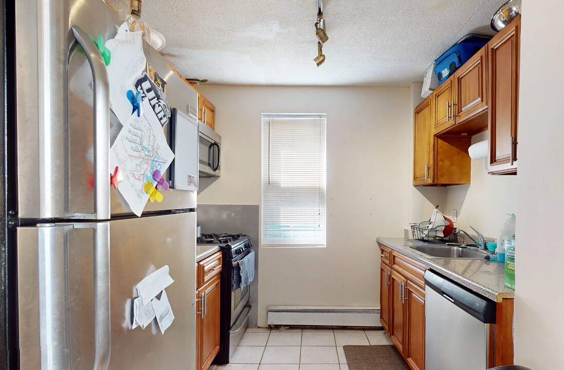 27 Mount Vernon St, Unit 27 in Somerville, MA - Building Photo