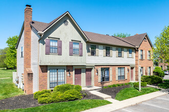 Brandy Oaks Condominiums in Columbus, OH - Foto de edificio - Primary Photo