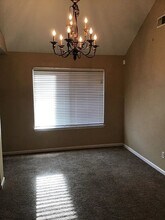 220 Risdon Way in Columbia, SC - Foto de edificio - Building Photo