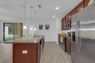 2943 Casabella Dr in Kissimmee, FL - Building Photo - Building Photo