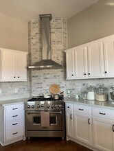 42405 Ivy St in Murrieta, CA - Building Photo - Building Photo