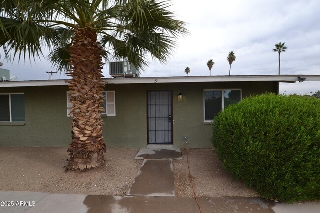 2202 W Devonshire Ave in Phoenix, AZ - Building Photo - Building Photo