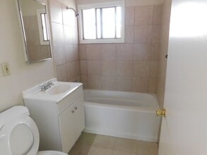 337 Oasis Dr in Ridgecrest, CA - Building Photo - Building Photo