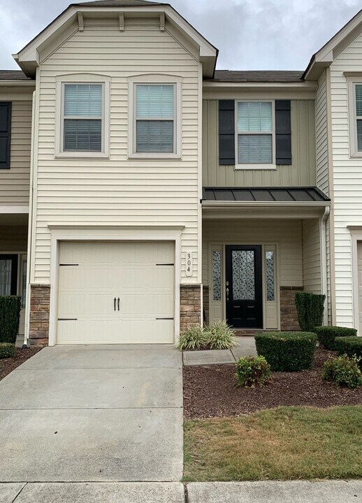 304 Leighann Ridge Ln in Rolesville, NC - Building Photo