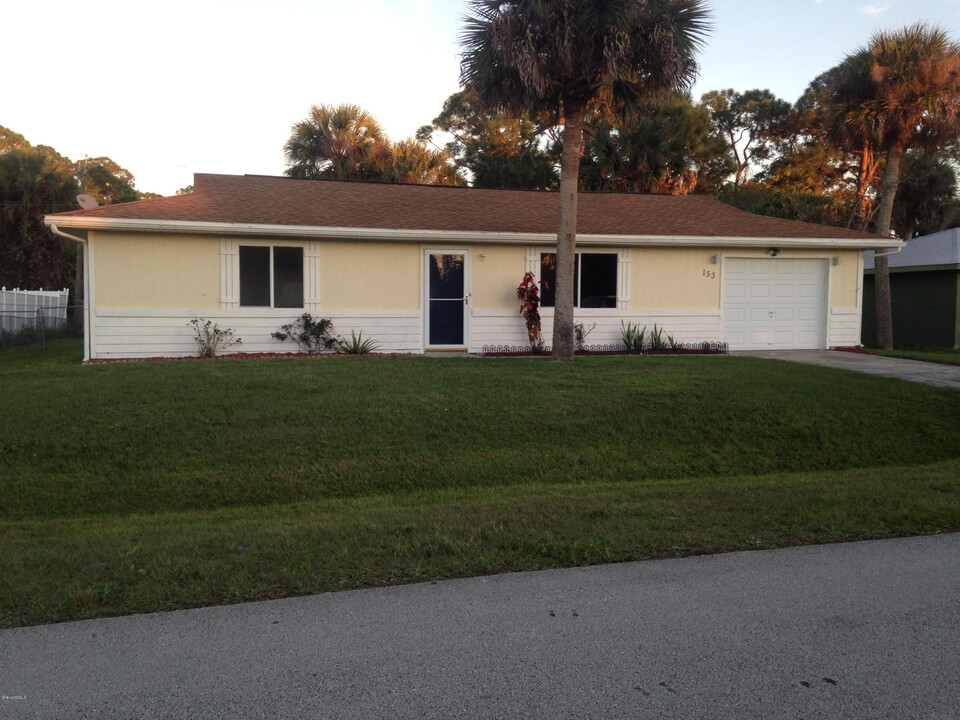 153 Bayamo Ave NE in Palm Bay, FL - Building Photo