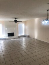 8646 Maplecrest Dr in Houston, TX - Building Photo - Building Photo