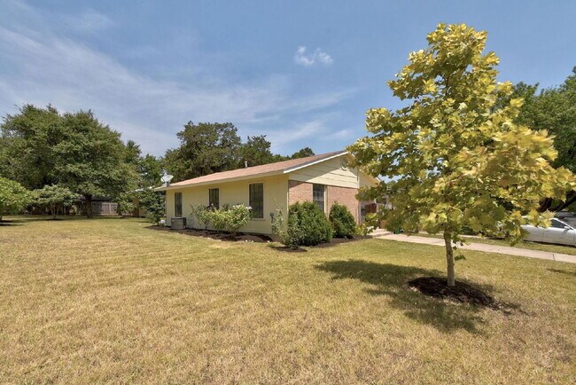 4806 Russet Hill Dr in Austin, TX - Building Photo - Building Photo