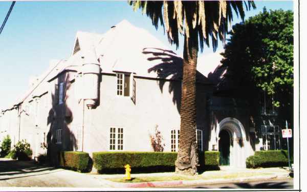 Chateau Legrande Apartments in Long Beach, CA - Foto de edificio - Building Photo