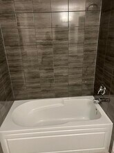 230 Prince William Way in Barrie, ON - Building Photo - Building Photo