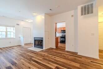 39696 Rockcrest Ln in Northville, MI - Foto de edificio - Building Photo