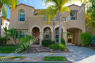 7633 Heatherly Ln in San Diego, CA - Building Photo - Building Photo