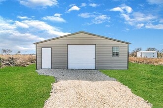 1184 Hayes Rd in Sherman, TX - Building Photo - Building Photo