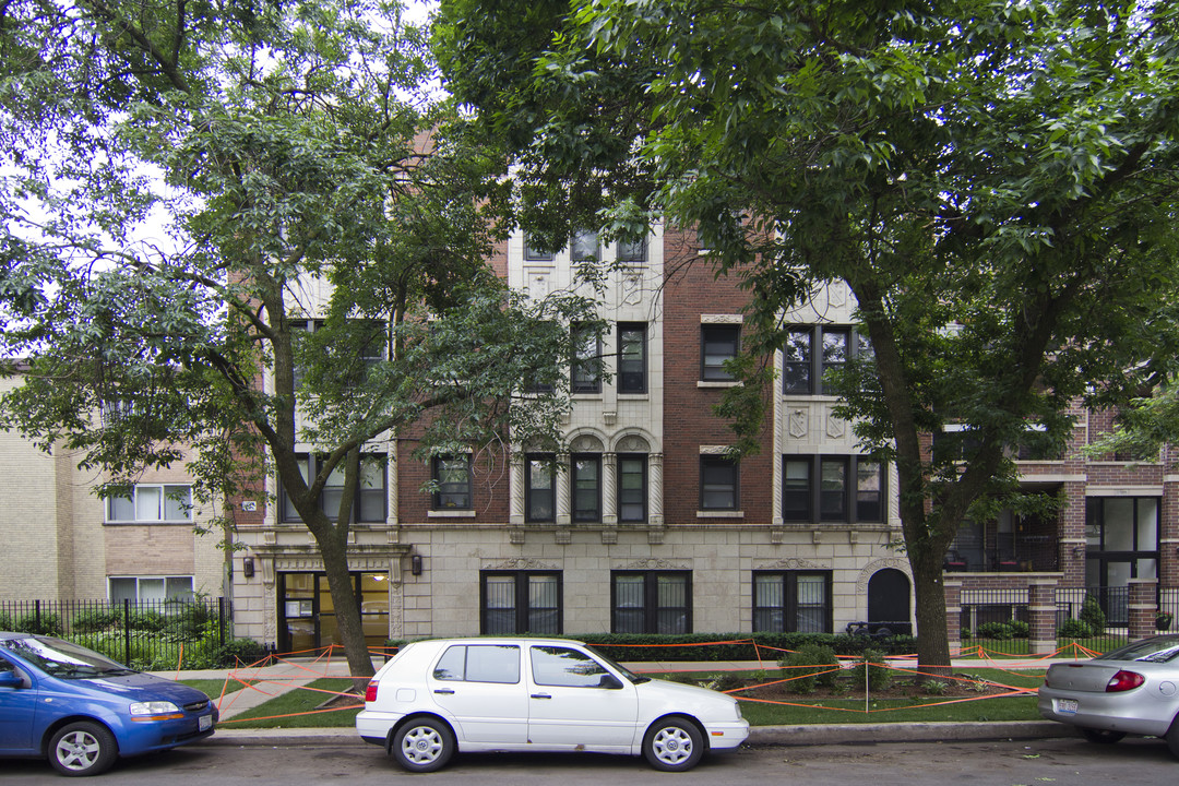 1257 W Lunt Ave in Chicago, IL - Building Photo