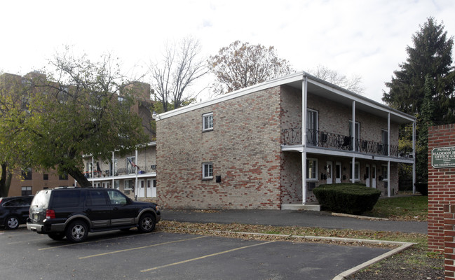 Station Court Apartments in Haddon Heights, NJ - Foto de edificio - Building Photo