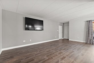 16749 Paxton Ave in Tinley Park, IL - Building Photo - Building Photo