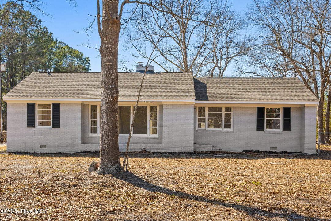 308 Holmes St in Shallotte, NC - Building Photo