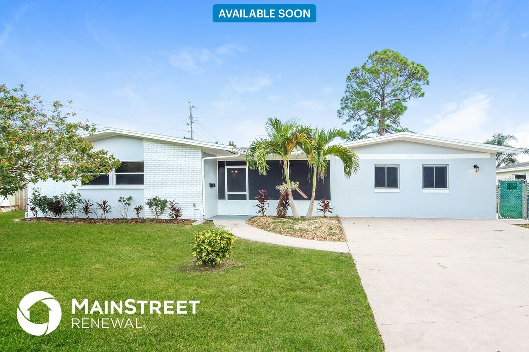 1710 Jordan Dr in Rockledge, FL - Building Photo