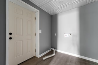 404 High St in St. Albans, WV - Foto de edificio - Building Photo