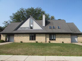 7653 Farmington Way in Madison, WI - Building Photo