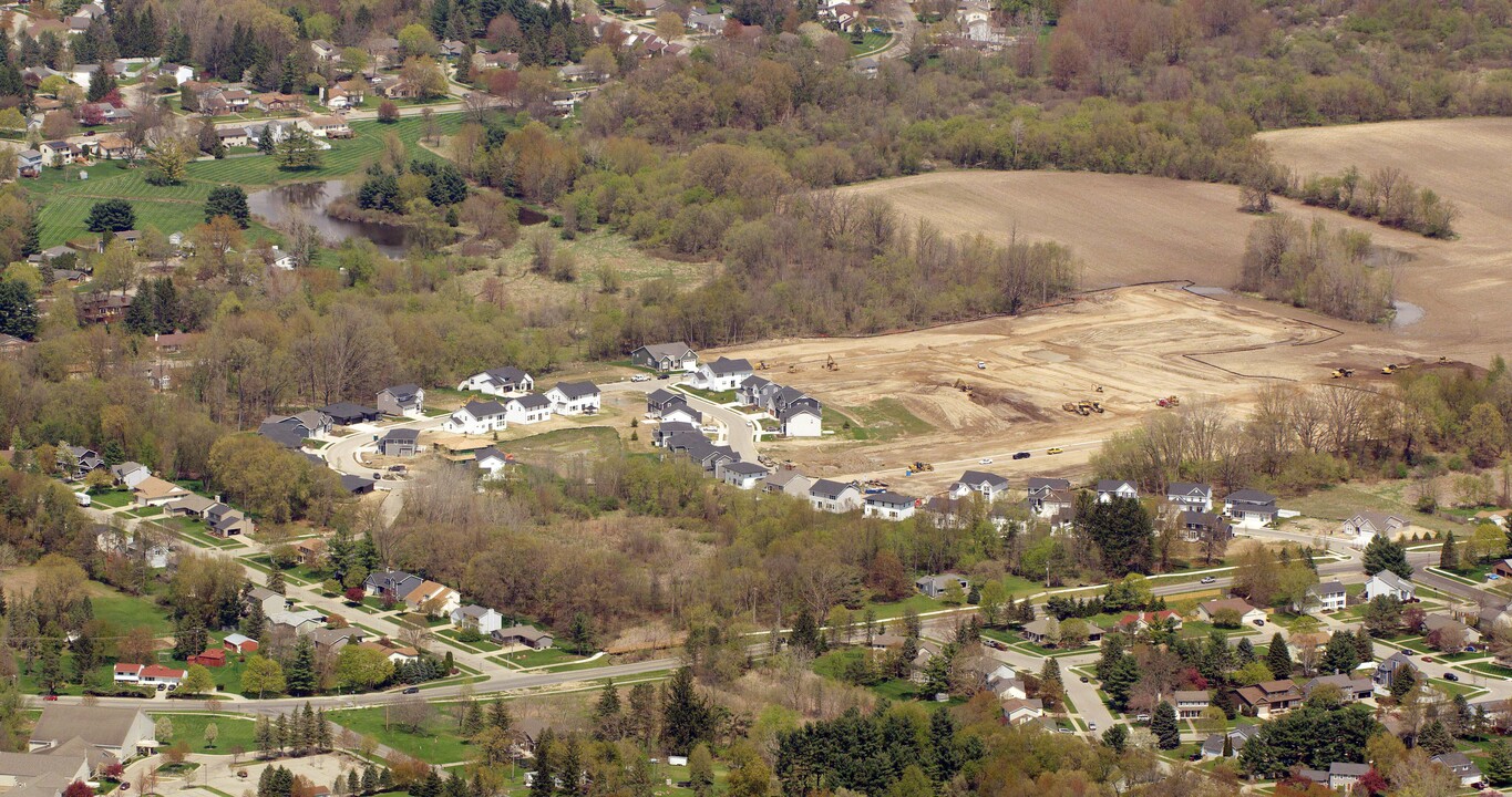 Copper Creek in Haslett, MI - Building Photo