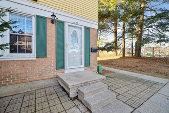 1459 Wingate Blvd in Ypsilanti, MI - Building Photo - Building Photo