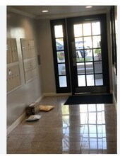 1515 S Beverly Dr, Unit 309 in Los Angeles, CA - Building Photo - Building Photo