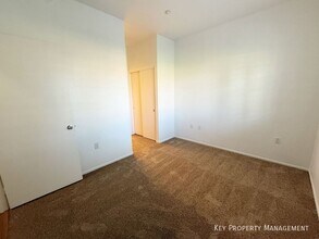 5975 Barbosa Dr in North Las Vegas, NV - Building Photo - Building Photo