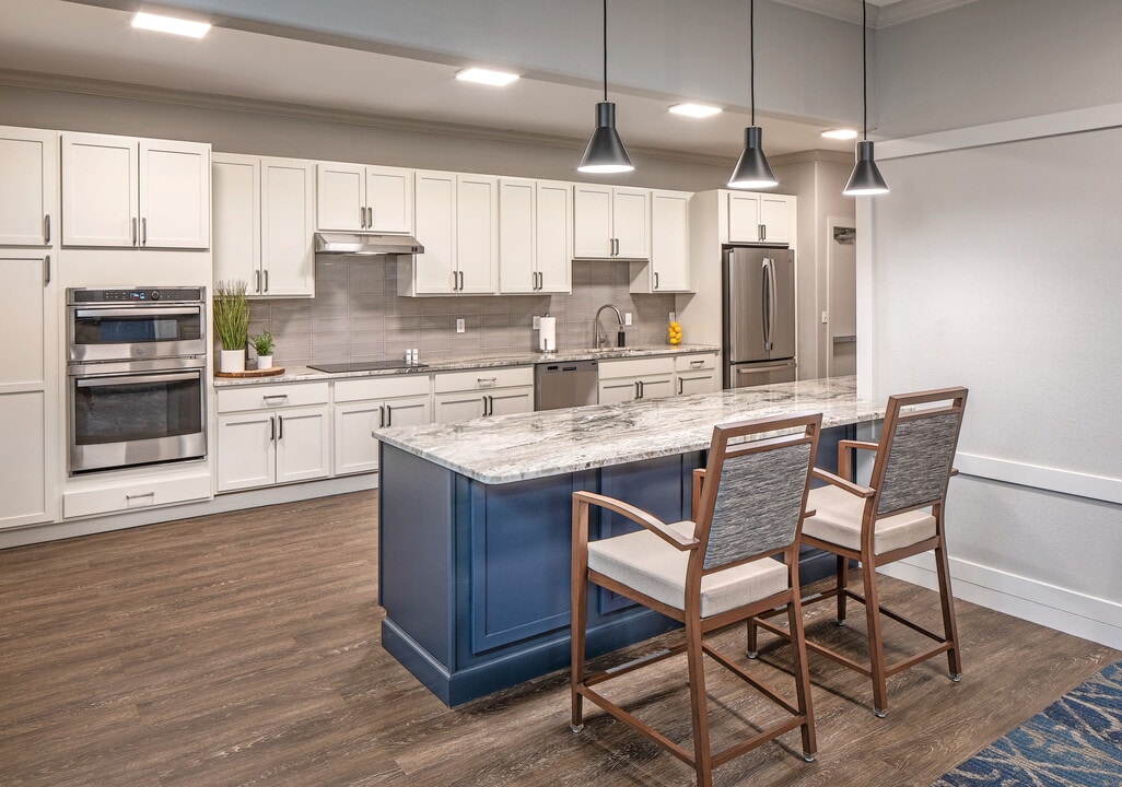 Kings Gate Senior in Omaha, NE - Building Photo