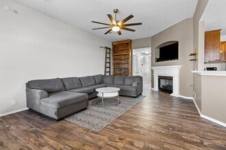 1318 Settlers Valley Dr in Pflugerville, TX - Building Photo - Building Photo