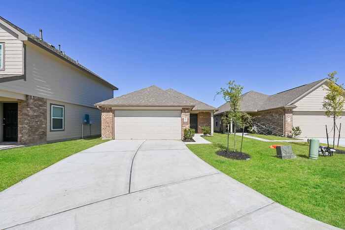 22459 Clear Castle Dr in Porter, TX - Foto de edificio