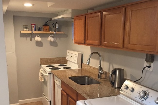 602 Columbia Rd NW, Unit B in Washington, DC - Foto de edificio - Building Photo