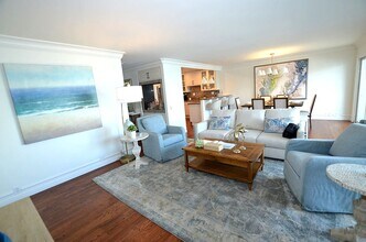 30 Antigua Ct in Coronado, CA - Building Photo - Building Photo