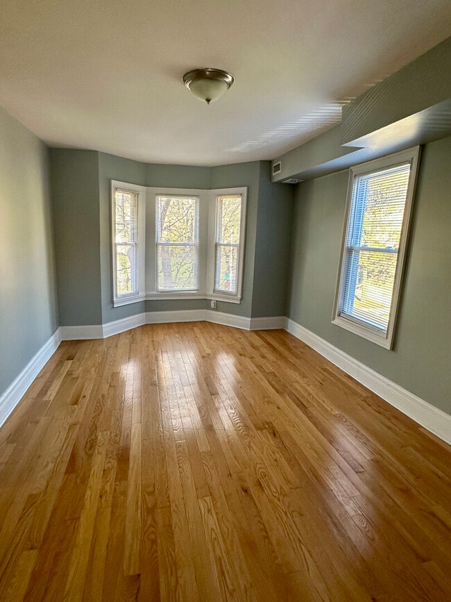 1501 W Highland Ave in Chicago, IL - Building Photo - Building Photo