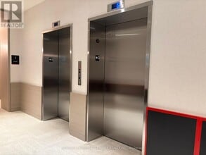 4015 The Exchange in Mississauga, ON - Building Photo - Building Photo