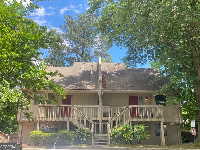 property at 2103 Defoors Ferry Rd NW