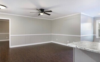 5328 N Sumac Cir in Fayetteville, NC - Foto de edificio - Building Photo