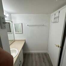 2929 W Floyd Ave, Unit 102 in Denver, CO - Building Photo - Building Photo