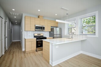 2127 S Marshall Blvd in Chicago, IL - Building Photo - Building Photo